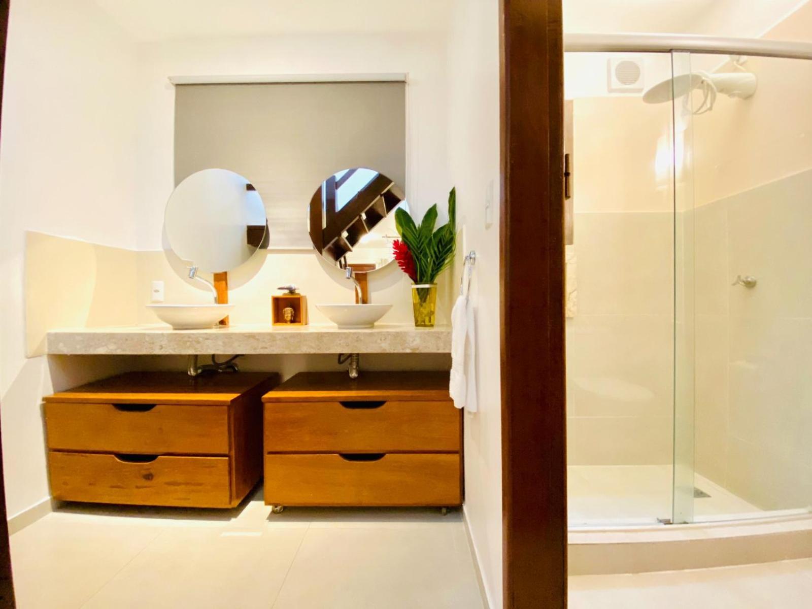 Deluxe Chalet,1522933831:JPEG