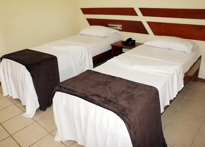 Hotel com pingue-pongue: Coroa Bella Praia Hotel